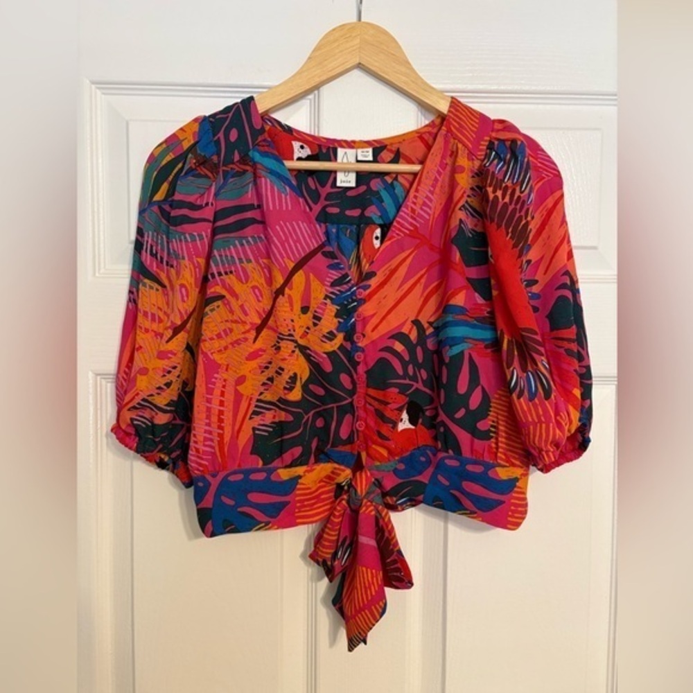 Joie Top Size Medium Multicolor Balloon Sleeve Silky Tropical Button Up Tie M